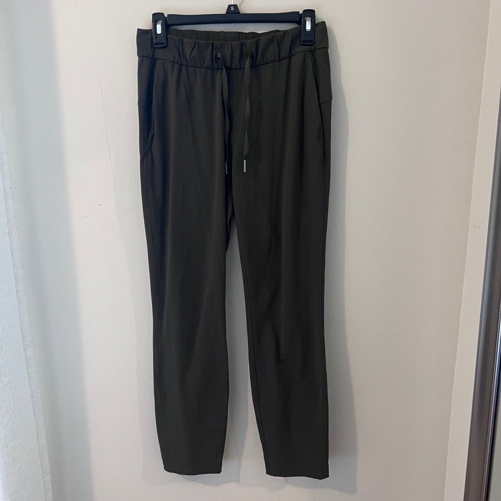 Lululemon Jogger Pants Olive‎ Green Drawstring Casual Comfy Size 4